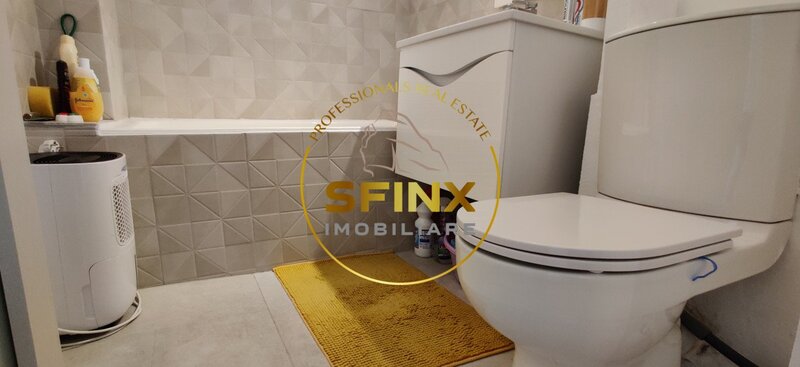 Titan Basarabia de vanzare 2 camere etaj 2/4